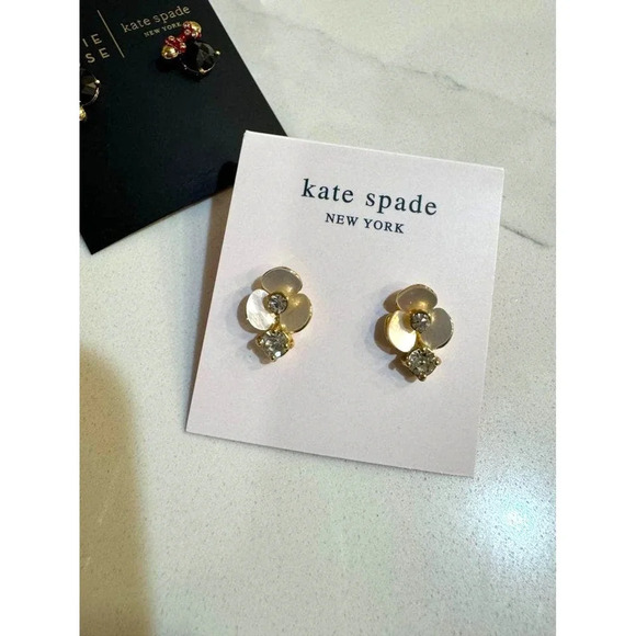 Kate Spade Mother of pearl flower earrings stud New - Picture 1 of 3
